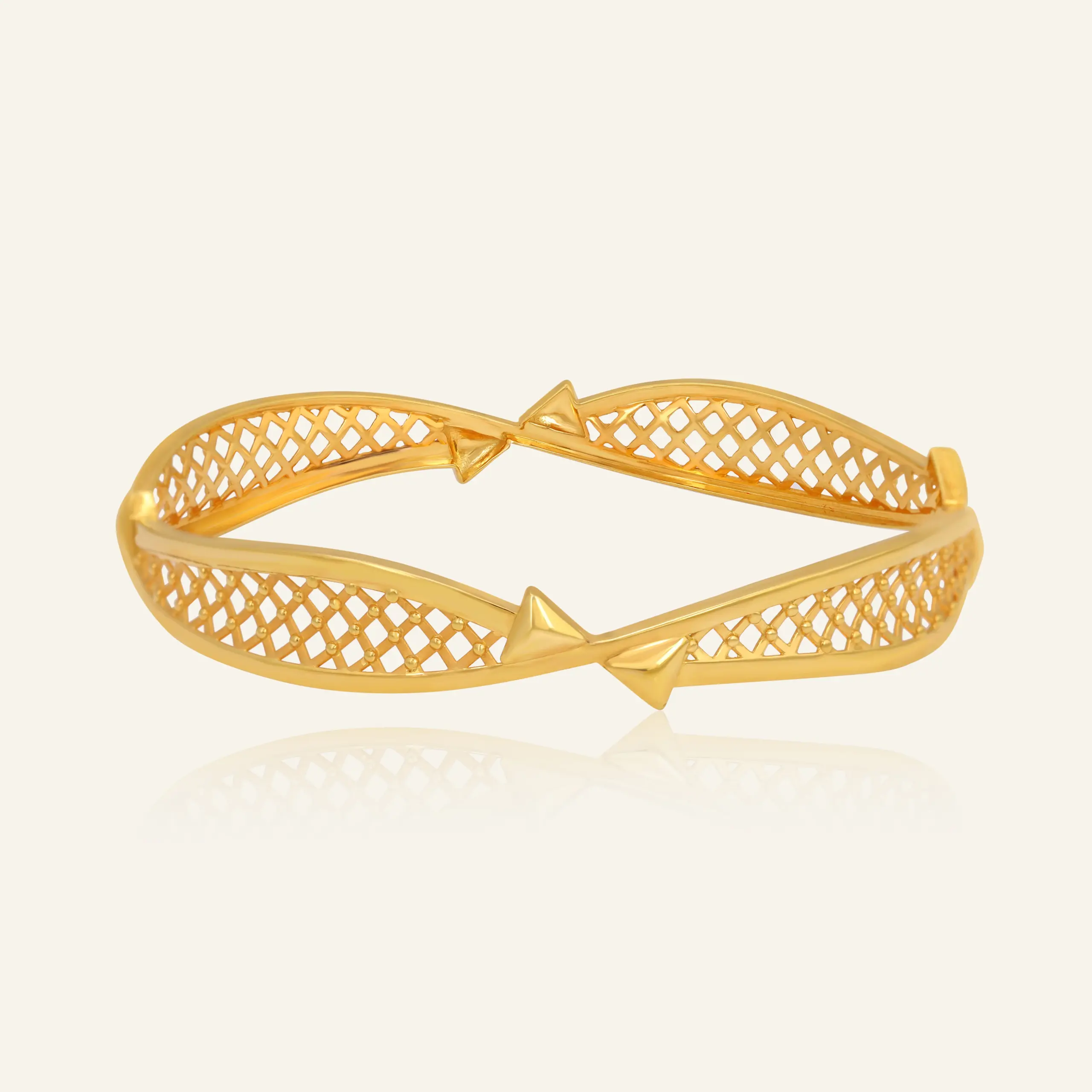 Penelope 18K Gold Bangle